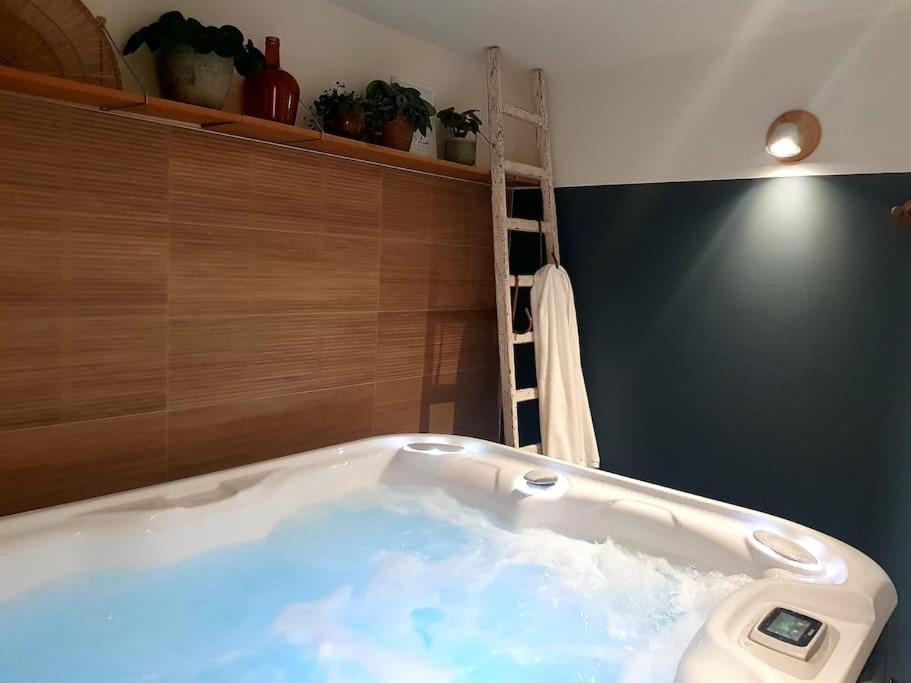Le Bon Temps, Pour Une Douce Parenthese Saint-Martin-Lez-Tatinghem Buitenkant foto